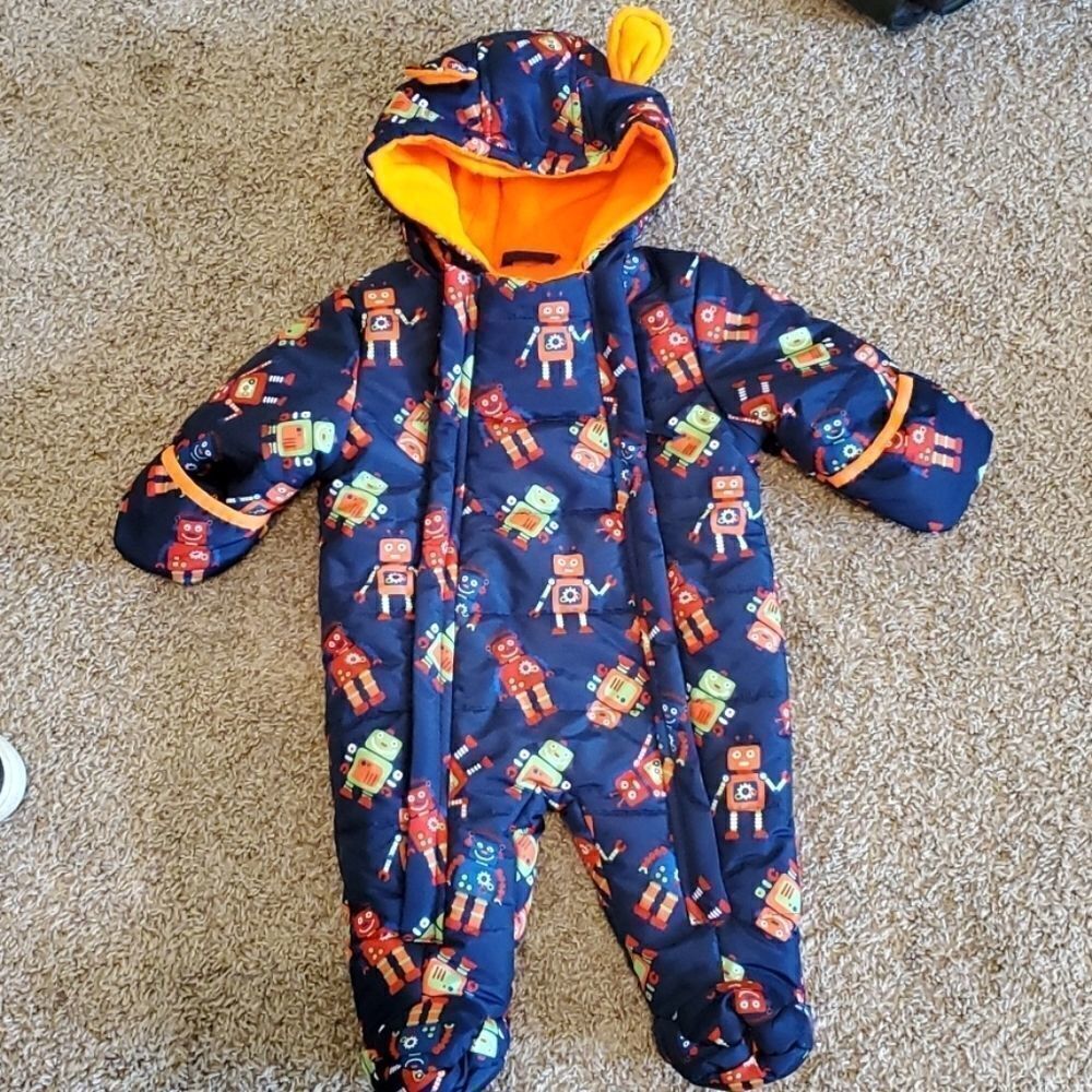 New 🤖 robot baby snow snowsuit